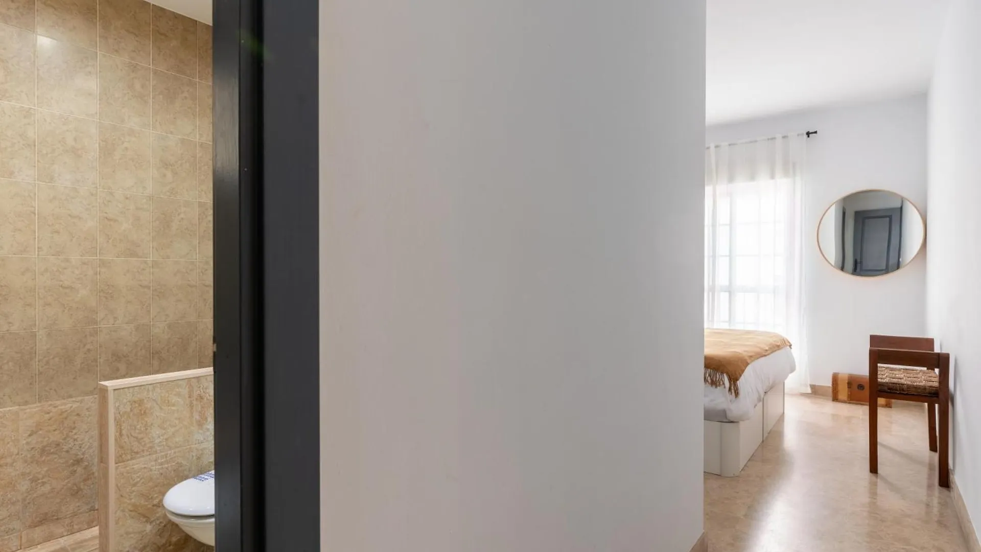 아파트 3 Habitaciones Y 2 Banos Junto Al Rio 세비야