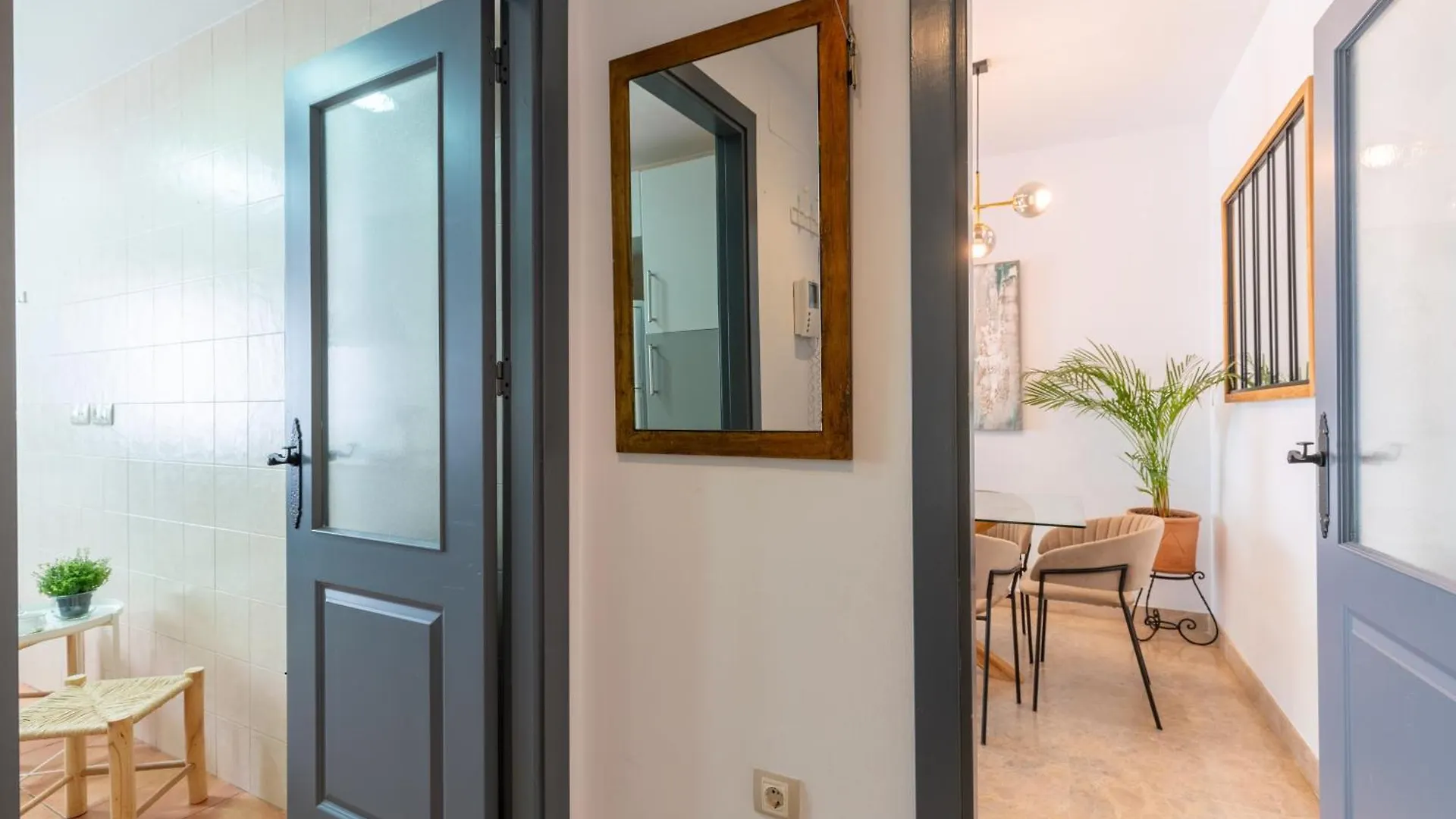 3 Habitaciones Y 2 Banos Junto Al Rio Seville 0*,