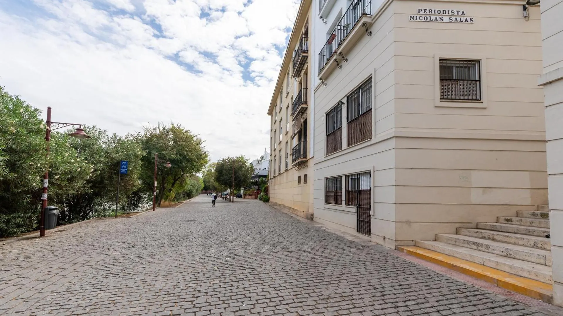 3 Habitaciones Y 2 Banos Junto Al Rio Seville