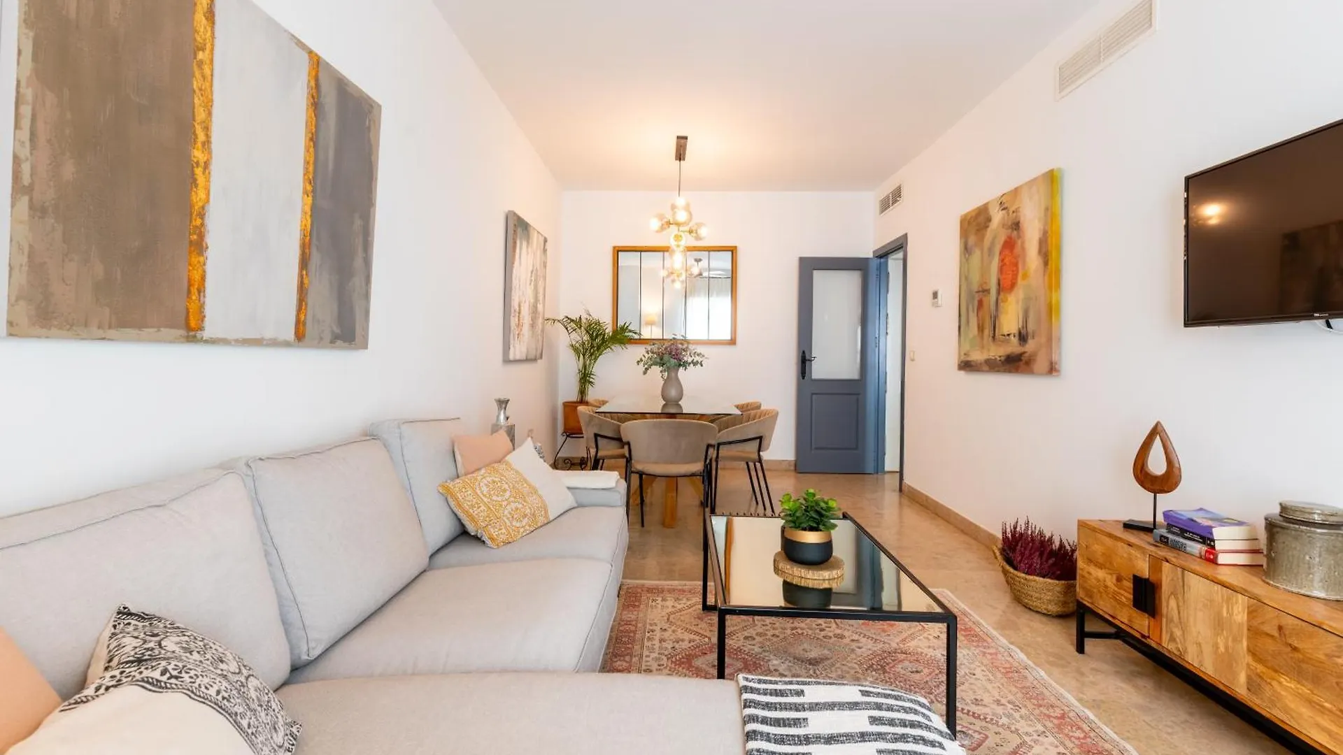 3 Habitaciones Y 2 Banos Junto Al Rio Seville 0*,  Spain
