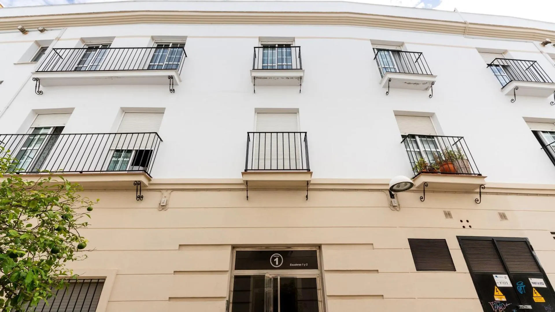 Apartment 3 Habitaciones Y 2 Banos Junto Al Rio Seville