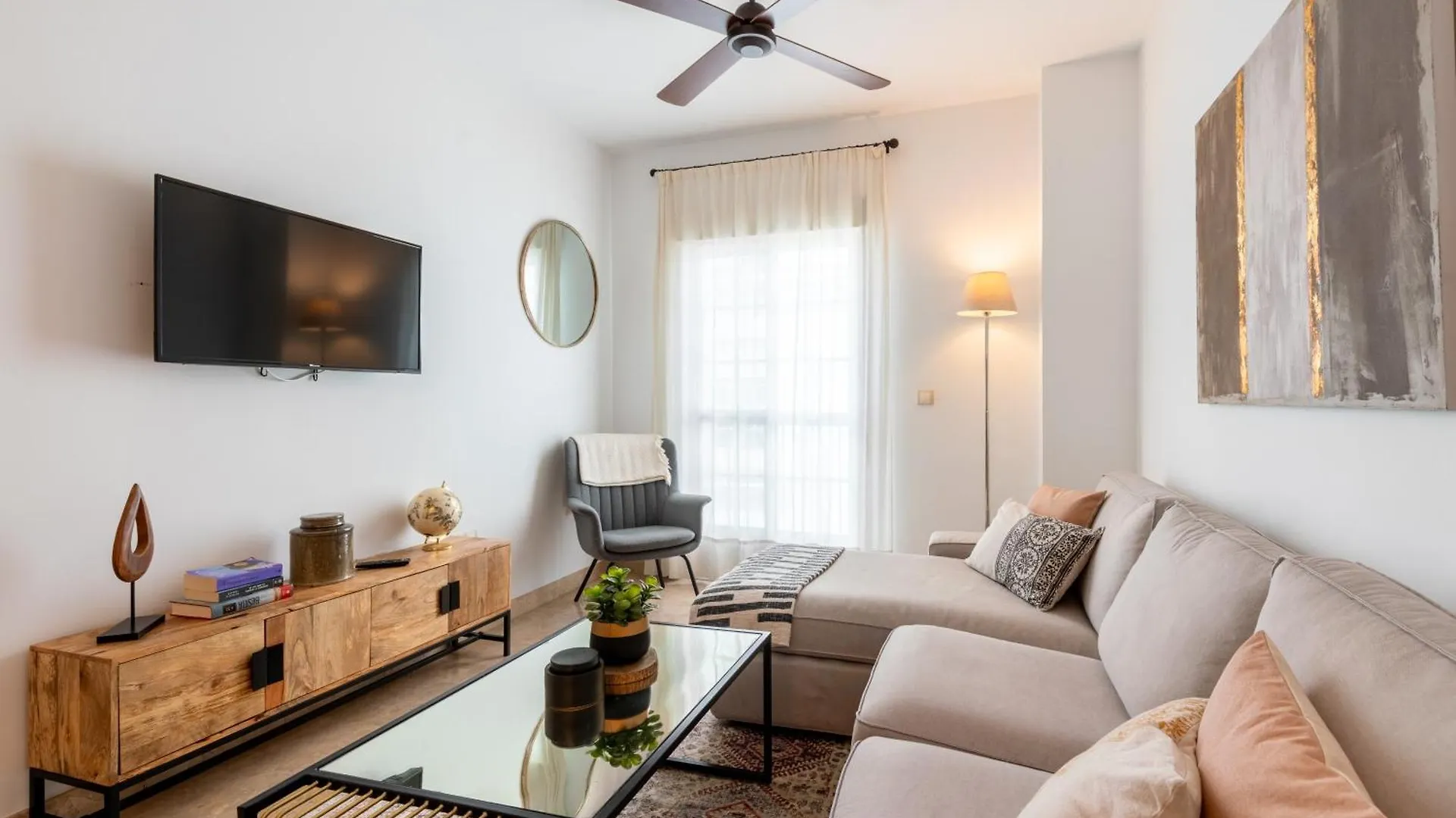 3 Habitaciones Y 2 Banos Junto Al Rio Seville 0*,  Spain