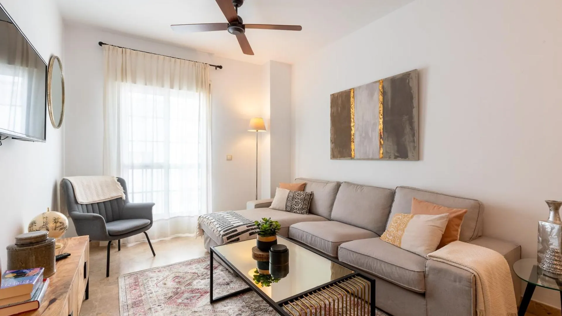 Apartment 3 Habitaciones Y 2 Banos Junto Al Rio Seville Spain
